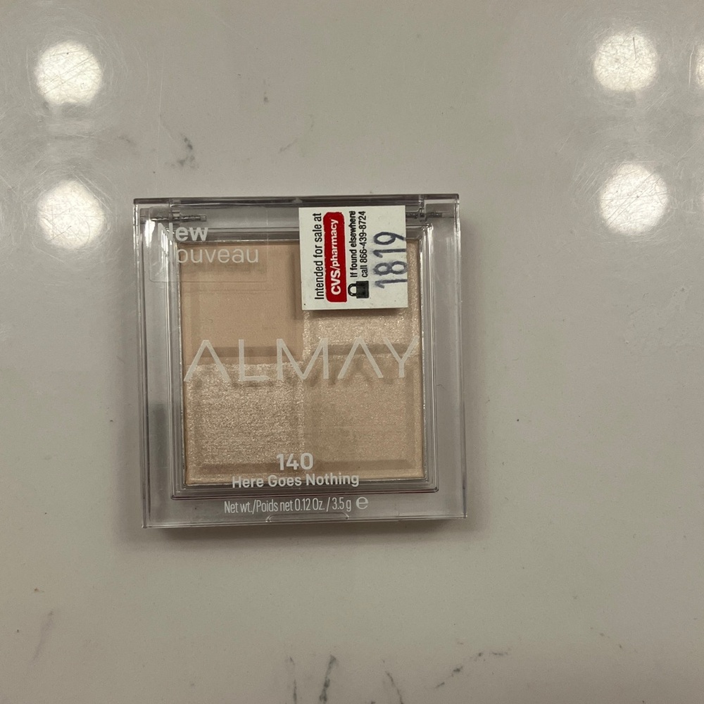 Almay Here Goes Nothing Eyeshadow Quad - Soft Neutrals